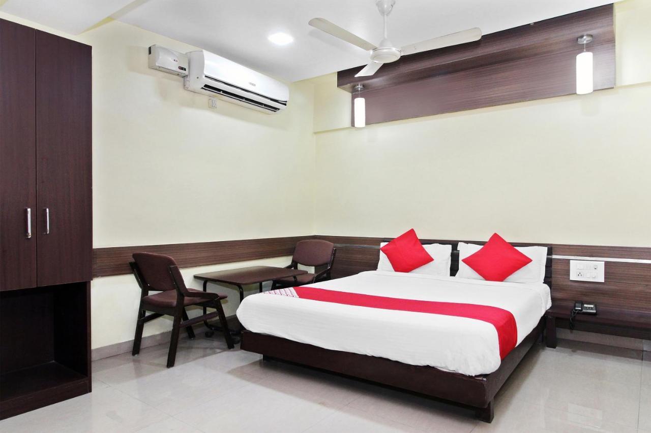 โอโย 30537 โฮเต็ล เมฆราช Hotel บิจาปุร์ ภายนอก รูปภาพ