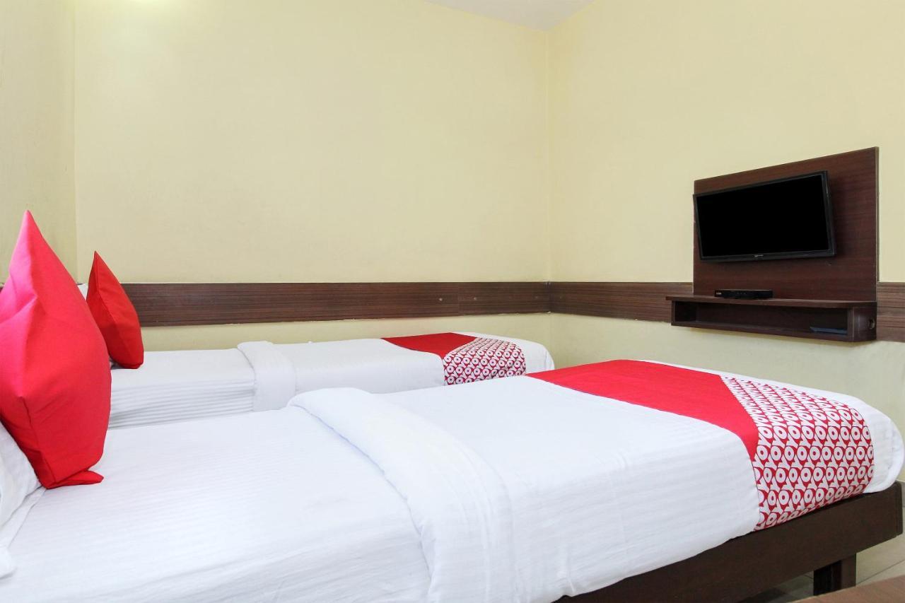 โอโย 30537 โฮเต็ล เมฆราช Hotel บิจาปุร์ ภายนอก รูปภาพ