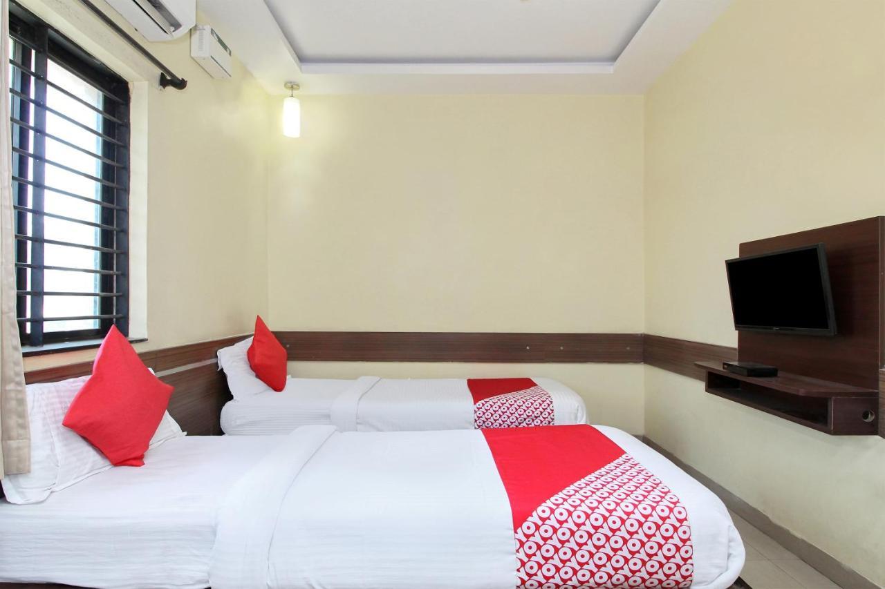 โอโย 30537 โฮเต็ล เมฆราช Hotel บิจาปุร์ ภายนอก รูปภาพ